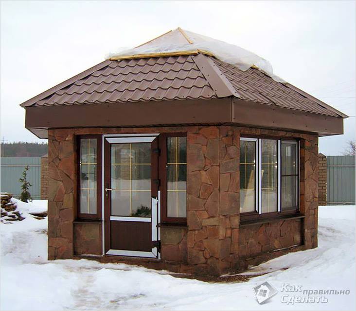 Отделанная камнем