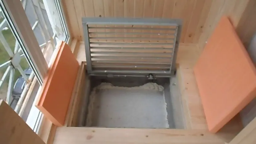 Утепление аварийного люка